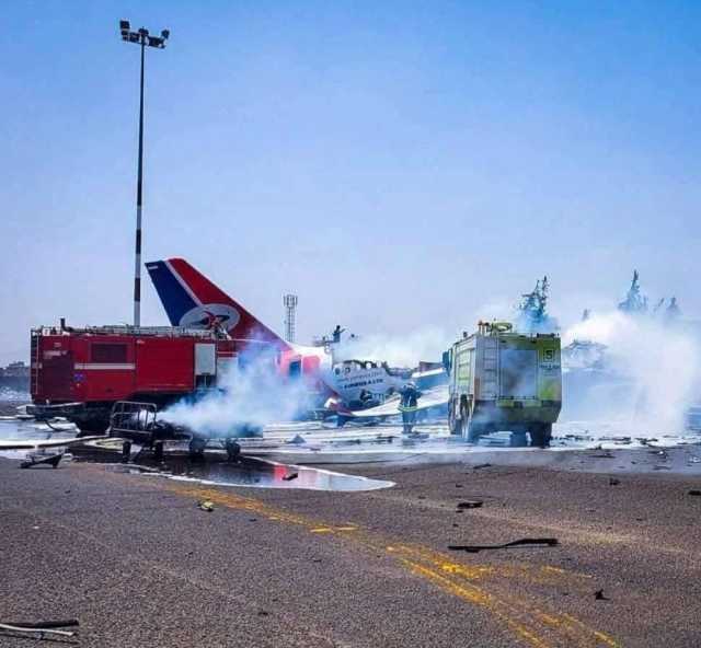 بالفيديو .. لحظة إخلاء آخر طائرة يمنية في مطار صنعاء من الركاب قبل استهدافها بغارة إسرائيلية