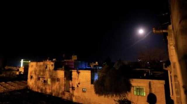 عاجل : إعلام سوري: سماع دوي انفجارات في سماء مدينة حلب