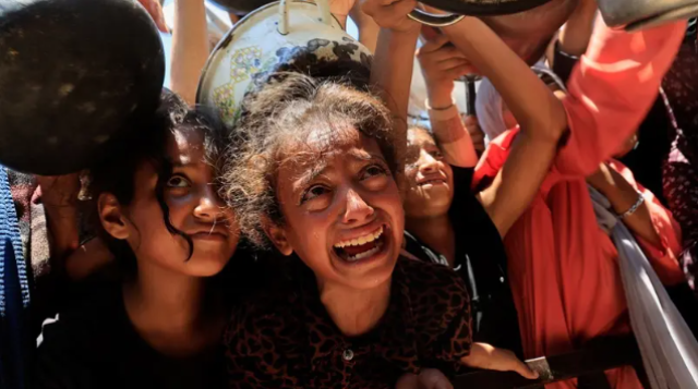 ضحايا الجوع يتساقطون في غزة وسط أزمة إنسانية متفاقمة