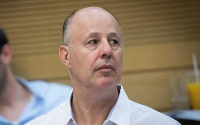 نتنياهو يقيل مستشار الأمن القومي تساحي هنغبي