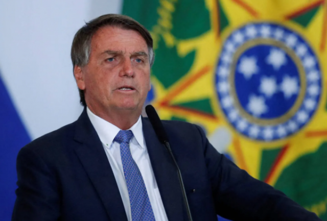 القضاء البرازيلي يشدد إجراءاته: احتجاز الرئيس السابق بولسونارو بسبب مخاوف من فراره