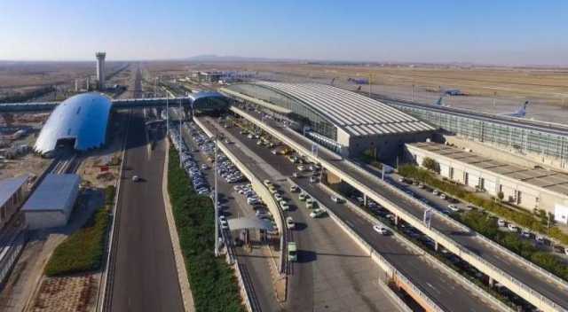 إيران تعيد فتح مطاراتها بعد التوترات الأمنية