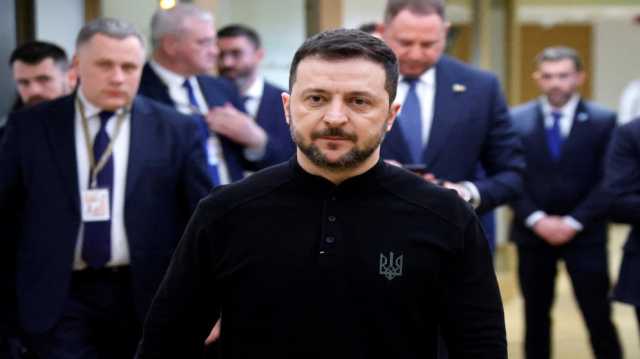 زيلنسكي يدعو من بوتشا إلى الوحدة لتجنب مجزرة أخرى