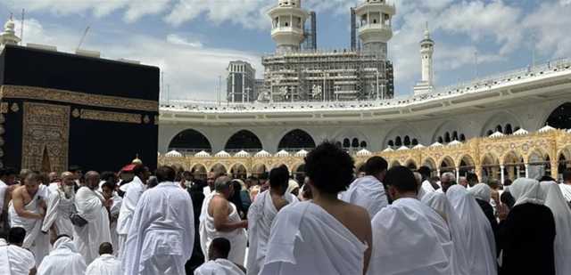 في يوم عرفة .. رصد حالات إجهاد حراري بين الحجاج