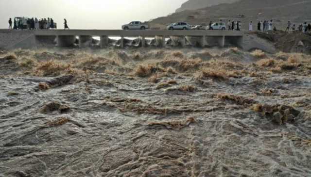 مقتل 7 أشخاص بصواعق رعدية وسيول باليمن