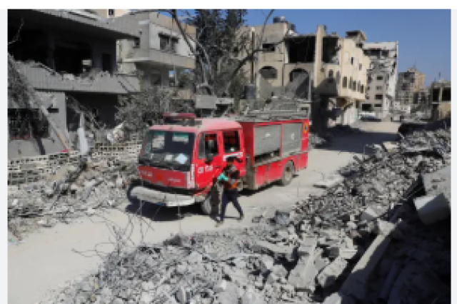 انتشال 20 جثمانًا في غزة بعد نبش الاحتلال للقبور وسط دمار واسع