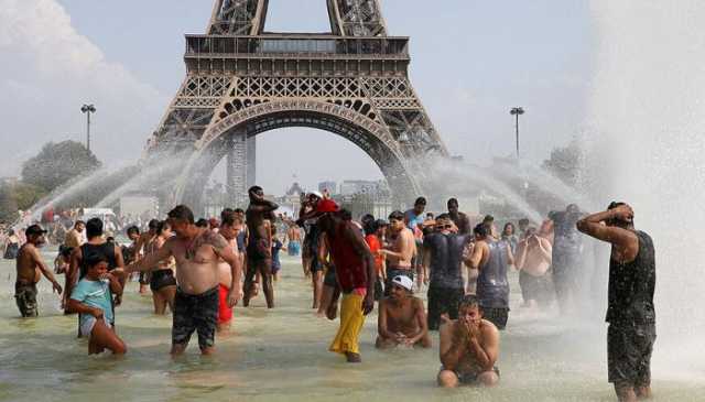 فرنسا تشتعل حرّا .. و40 مقاطعة تحت الإنذار البرتقالي