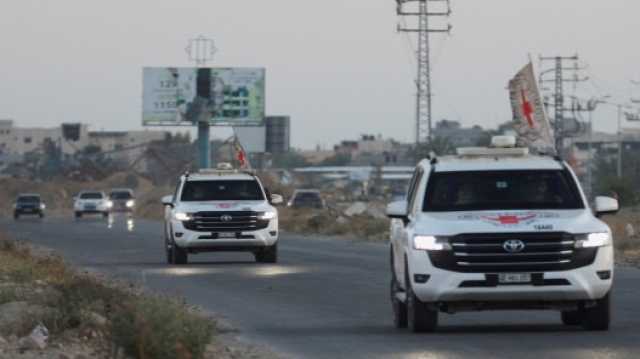 إسرائيل ستتسلم عبر الصليب الأحمر عينات من غزة قد تعود لمحتجزين