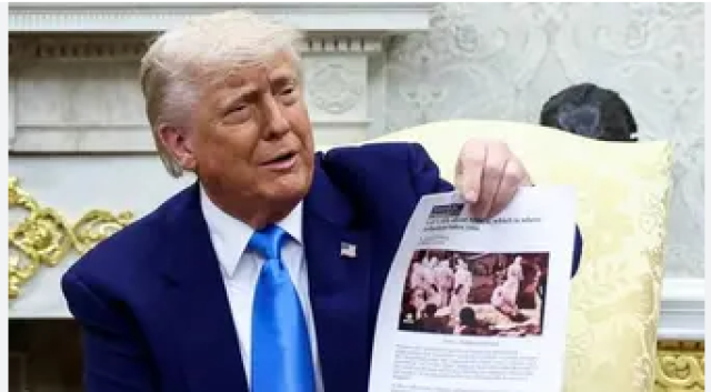 ترامب يهدد بفرض رسم جمركي 25% على آبل ما لم تصنع هواتف آيفون في الولايات المتحدة
