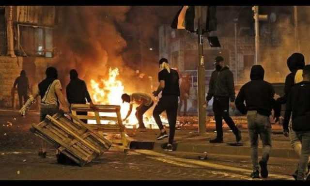 إسرائيل تجلي سكانا وتغلق طرقا بعد اندلاع حرائق قرب القدس