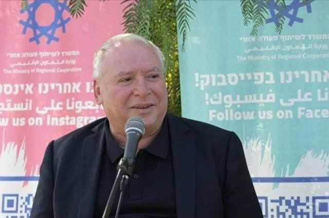 عاجل : وزير إسرائيلي يطالب المحكمة العليا بإلغاء إعفاء العرب من التجنيد