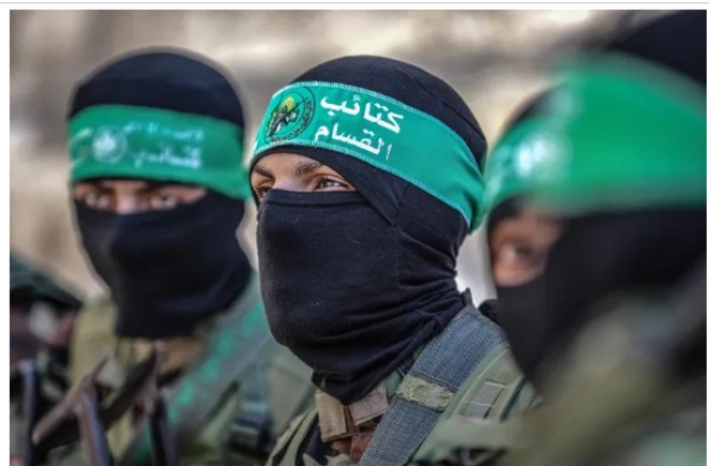 القسام: فجرنا دبابة ميركافا بعبوة شواظ بحي الزيتون