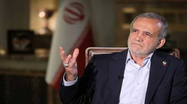 لأول مرة في إيران .. خلاف علني بين الحرس الثوري والرئيس بزشكيان