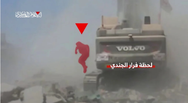بعد كمين القسام .. يديعوت أحرونوت: فضيحة أمنية يتسلّلون بين جنودنا في وضح النهار