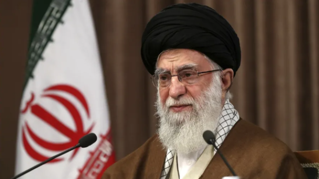 خامنئي: لا تعاون مع الولايات المتحدة ما دامت تدعم إسرائيل