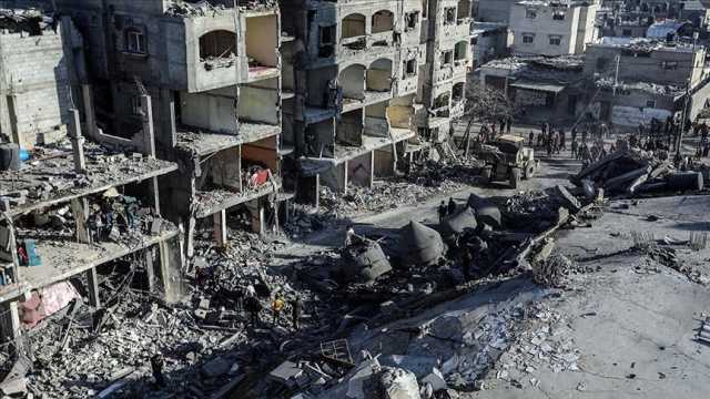 بينهم أطفال .. 12 شهيداً إثر قصف الاحتلال مقرا يؤوي نازحين بغزة