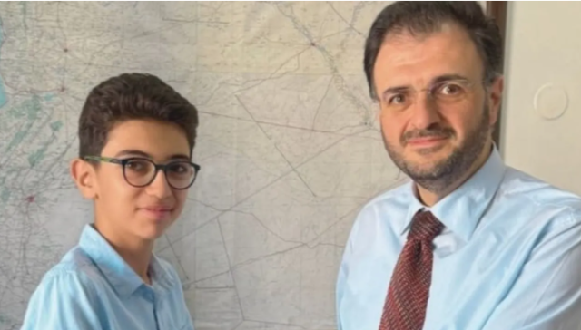 وزير يشغل السوريين .. نصّب طفلاً كمتحدث باسم وزارته