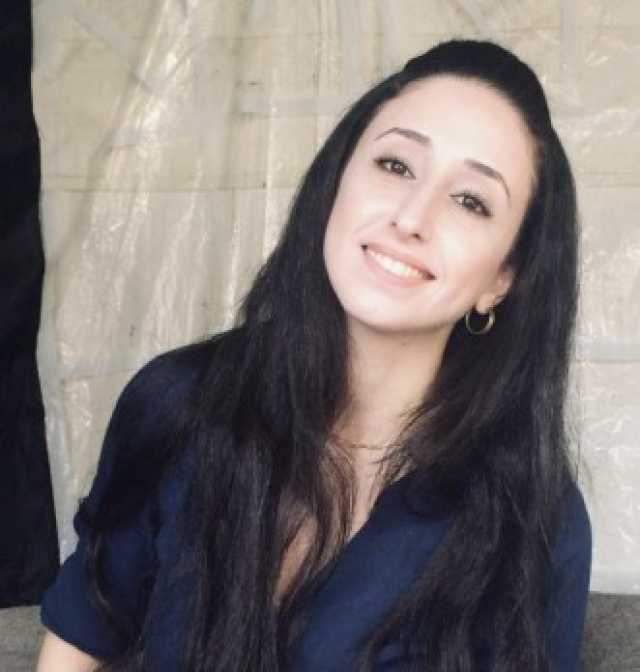 عملان قصصيّان للكاتبة نيروز قرموط عن “ميريت” المصريّة و”راية” الفلسطينيّة: “عُبور” موشّى بـ”عباءة البحر”: جدليّة التناقُض ومُوسيقى النصّ