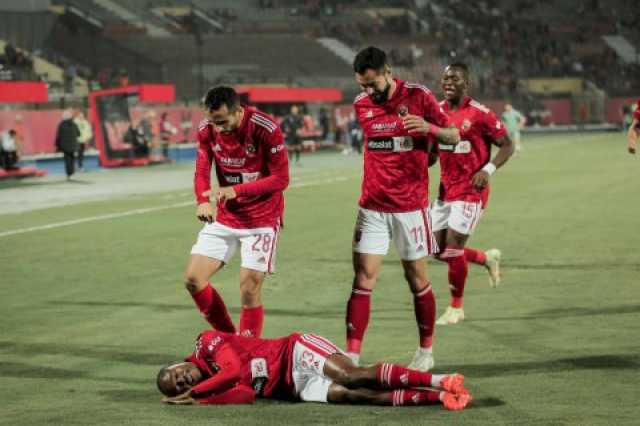 الأهلي يهزم الاتحاد السكندري بثنائية ويعزز صدارته للدوري المصري