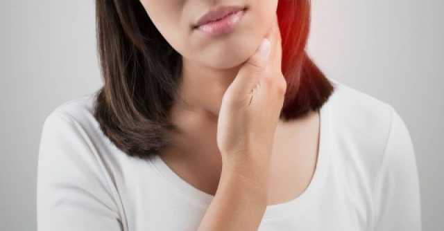 قصور الغدة الدرقية: 6 علامات تنبّه لها وفقًا لتوجيهات الطبيب
