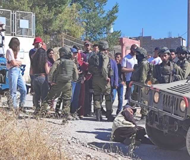 فلسطينيون يتصدون لاعتداءات المستوطنين على مناطق في مسافر يطا