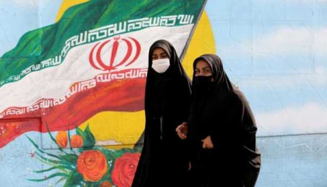 الشرطة الإيرانية تشدّد الرقابة على النساء غير المحجّبات
