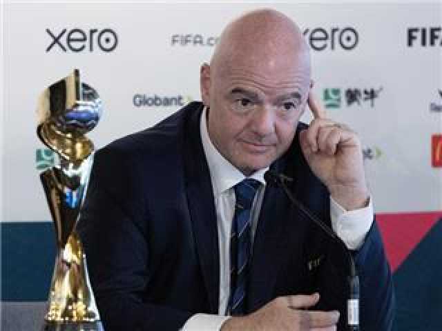رئيس الفيفا يتجاهل مطالبة لاعبات المنتخب الأسترالي بالمساوة في المكافآت بين الرجال والسيدات