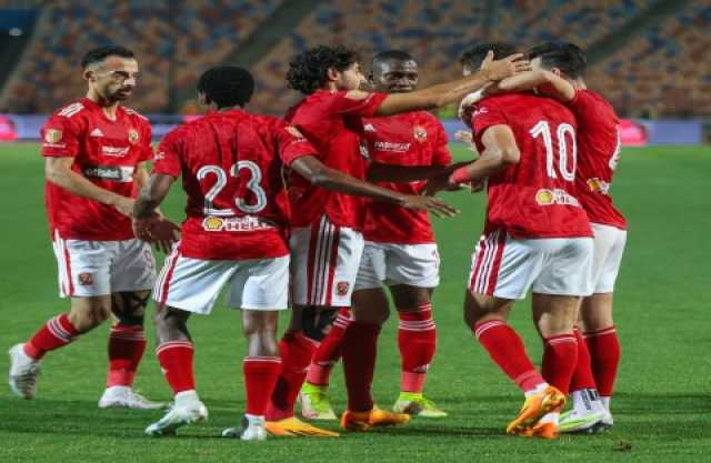 الأهلي يتوج بلقب الدوري المصري بعد تعثر بيراميدز أمام سيراميكا