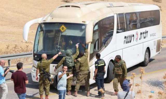 توتر في الضفة.. إطلاق نار على حافلة إسرائيلية قرب قرية “حوارة” وإصابة 15 فلسطينيا خلال اقتحام جيش الاحتلال لطولكرم ونابلس