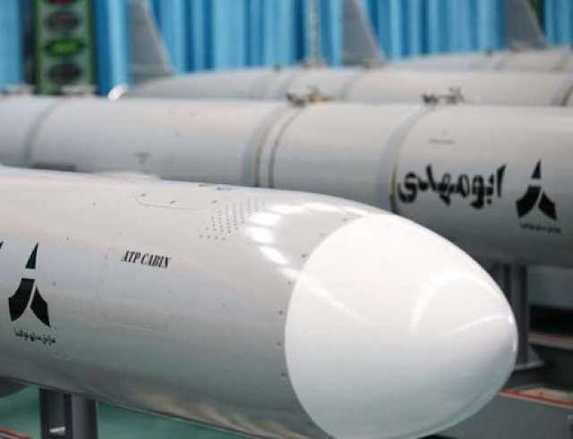 إيران تكشف النقاب عن أول صاروخ “أبو مهدي” البحري بعيد المدى يستخدم الذكاء الاصطناعي المصنع محليا