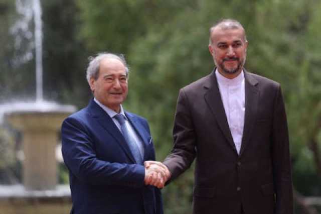 المقداد من طهران: على الولايات المتحدة ان تنسحب من الاراضي السورية قبل ان تجبر على ذلك.. وعبد اللهيان خروج القوات الامريكية من سورية يساعد على الاستقرار في المنطقة 