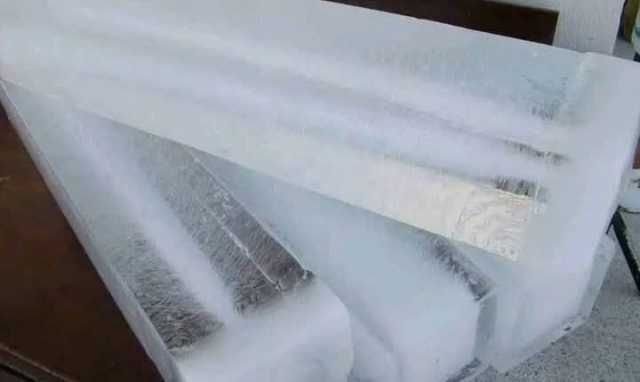 مستشفى يقوم بايجار مولد الكهرباء الخاص به إلى مصنع ثلج