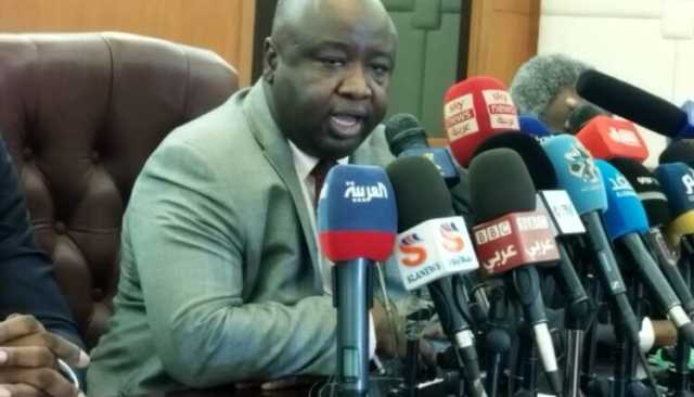 لن نفرط.. وزير “المعادن” السوداني يعلن الحرب على مهربي الذهب