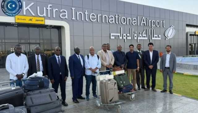 الدفاع من خارج الحدود.. وفد دبلوماسي سوداني يصل الكفرة الليبية