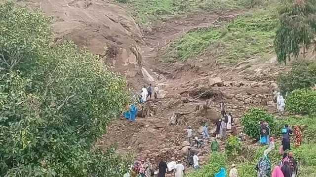 مناوي يعلق على كارثة جبل مرة