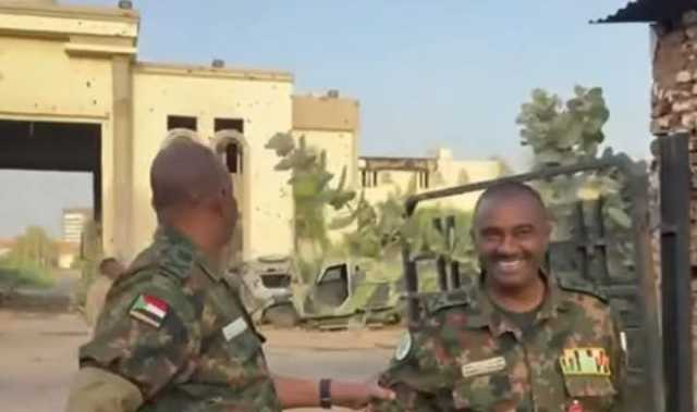 بالفيديو .. الجيش السوداني يسيطر على قاعدة النجومي العسكرية وينتشر في مواقع واسعة في الخرطوم وضبط مستندات تخص مقاتلين تشاديين في صفوف الدعم السريع