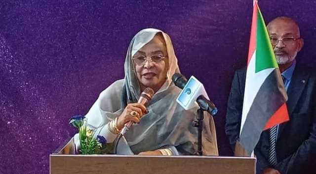 محافظ بنك السودان المركزي تصدر قرارا بشأن المقاصة الإلكترونية وتكشف عن خطة لتمويل المصارف