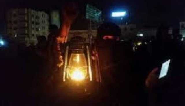 طارق عفاش يزف نجله بمليوني دولار ويغرق تعز بالظلام