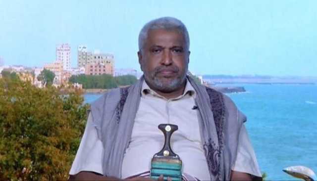 محافظ الحديدة: بدأنا بتوزيع بعض القروض البيضاء للمزارعين والصيادين