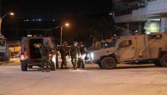 أعمال المقاومة تتصاعد..مقاومون فلسطينيون يستهدفون برجا عسكريا صهيونيا في الخليل