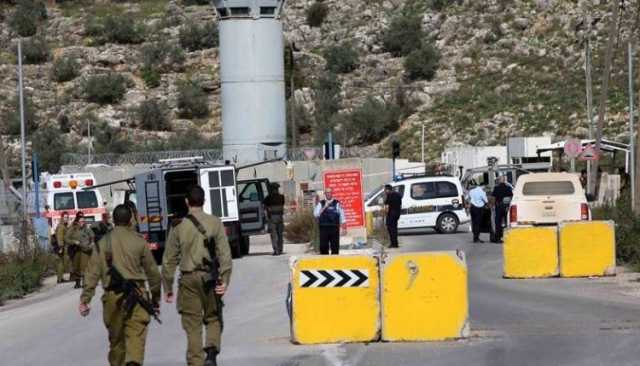 إصابة 4 فلسطينيين برصاص العدو قرب حاجز صهيوني في جنين