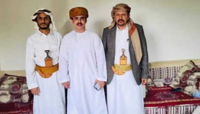 الإصلاح يطلق سراح “الرحالة العماني” مقابل فدية مالية