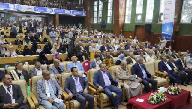 النعيمي وبن حبتور يفتتحان أعمال المؤتمر العلمي الثاني للعلوم التطبيقية بجامعة 21 سبتمبر