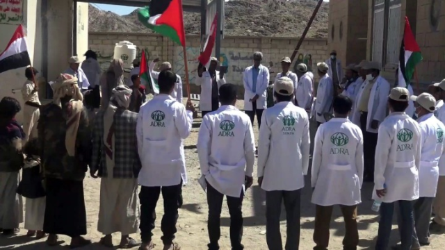 وقفة للقطاع الصحي في مديرية بدبدة بمأرب تنديداً بمجازر العدو الصهيوني في غزة