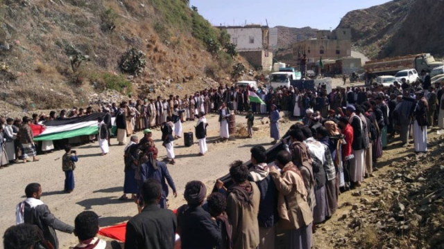 وقفات غضب في حجة تنديداً بجرائم الصهاينة ودعما للمقاومة الفلسطينية الباسلة