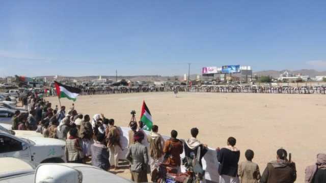 وقفة قبلية حاشدة لأبناء سحار بصعدة دعماً لغزة وتنديداً بجرائم العدو الصهيوني