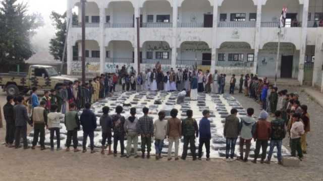 قافلة شتوية من أبناء مناخة بصنعاء دعماً للمرابطين في الجبهات