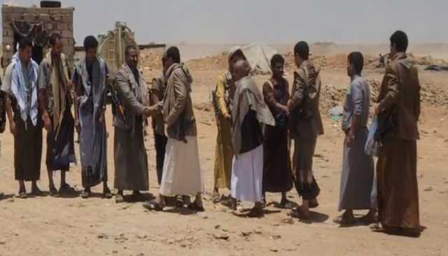 فريق تربوي من محافظة صنعاء يزور المرابطين في جبهة مأرب