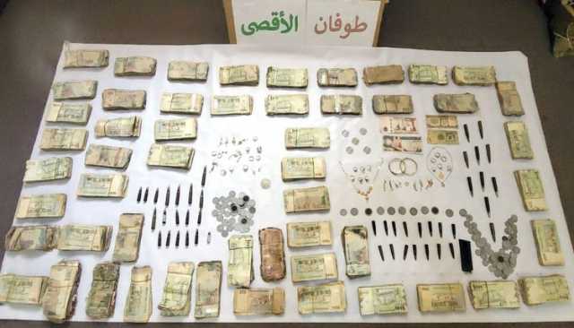 الهيئة النسائية بحجة تقدم قافلة عينية ونقدية دعماً للقوات المسلحة والقوة الصاروخية