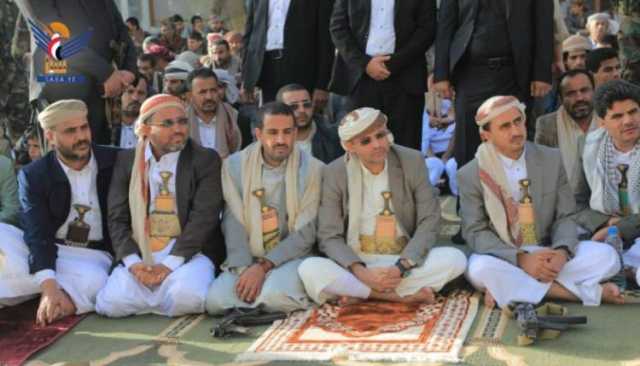 الرئيس المشاط يؤدي صلاة عيد الأضحى المبارك مع جموع المواطنين بمديرية أرحب